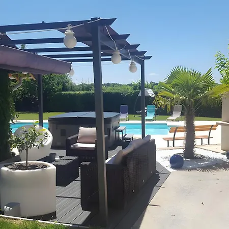 Bed & Breakfast Insolite L'ecureuil 4*